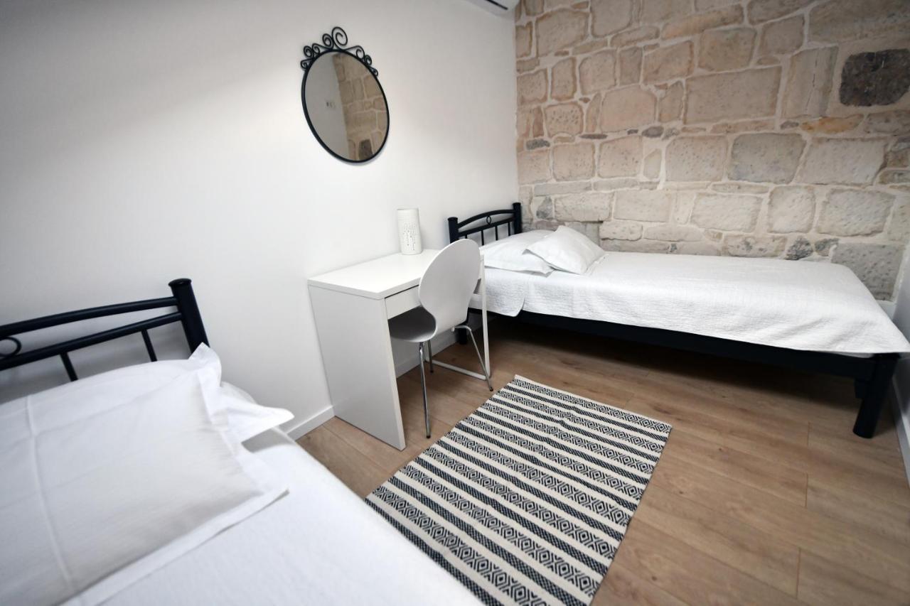 Apartment Lavanda - Suite Sinj Exterior photo