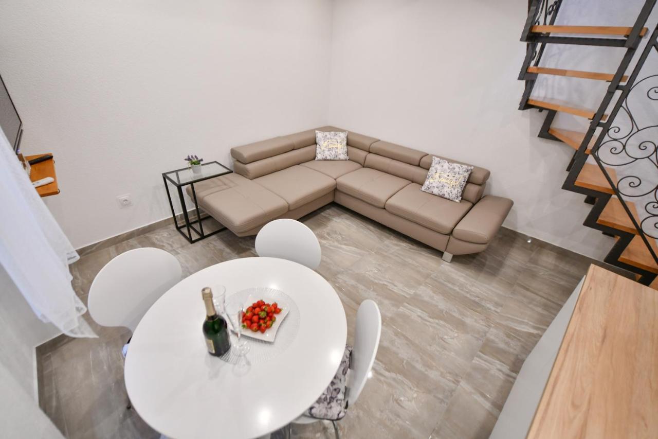 Apartment Lavanda - Suite Sinj Exterior photo