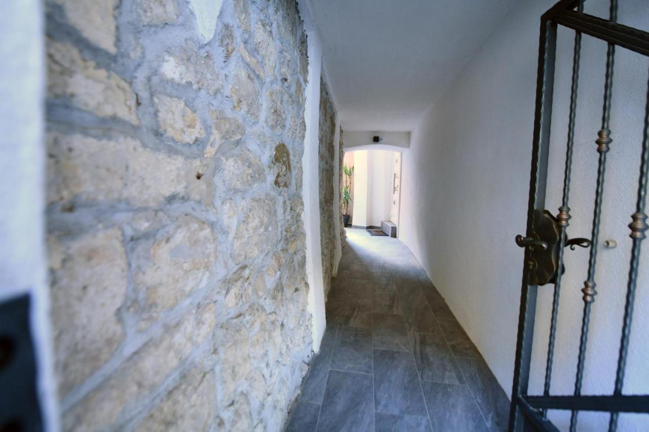 Apartment Lavanda - Suite Sinj Exterior photo